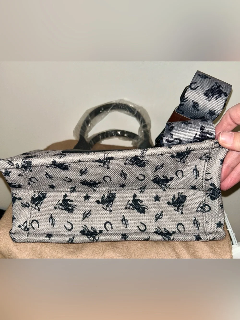 Wrangler Rodeo Print Mini Tote. NWT - Picture 7 of 7